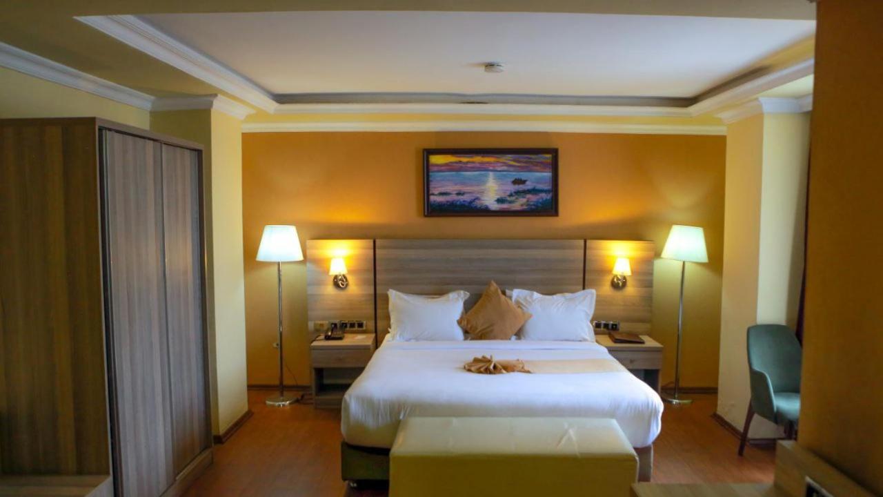 Holiday Hotel Addis Ababa Bagian luar foto